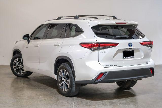 used 2021 Toyota Highlander Hybrid car, priced at $33,883