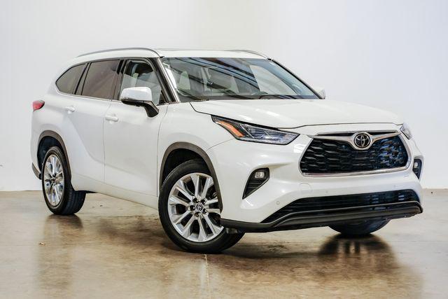 used 2021 Toyota Highlander car, priced at $28,683