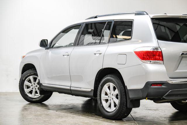 used 2012 Toyota Highlander car, priced at $16,883