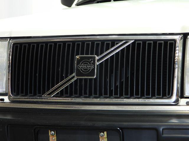 used 1993 Volvo 240 car, priced at $27,883