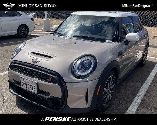 used 2024 MINI Hardtop car, priced at $25,999