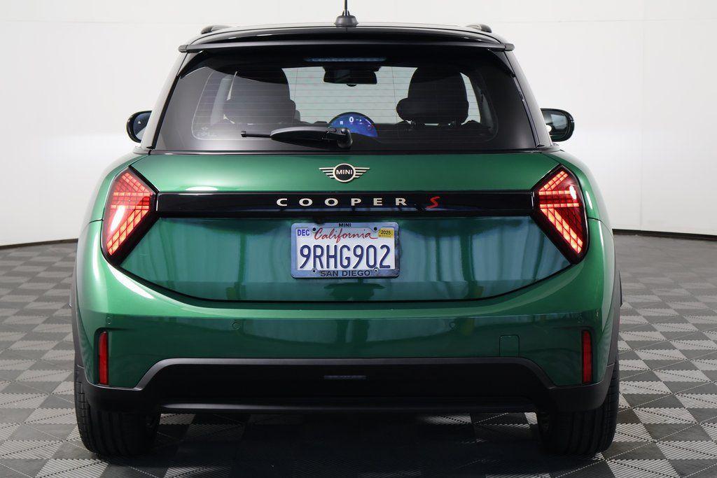 used 2025 MINI Hardtop car, priced at $30,999
