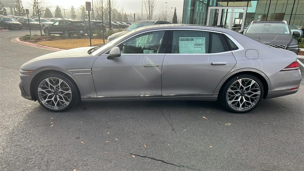 new 2025 Genesis G90 car, priced at $102,623