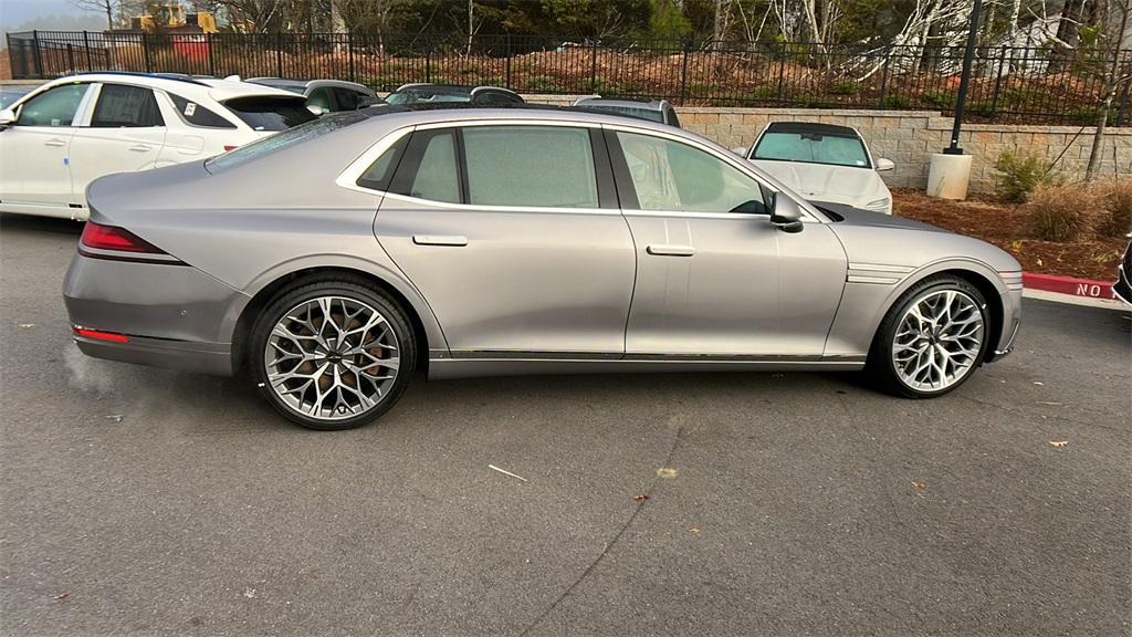 new 2025 Genesis G90 car, priced at $102,623