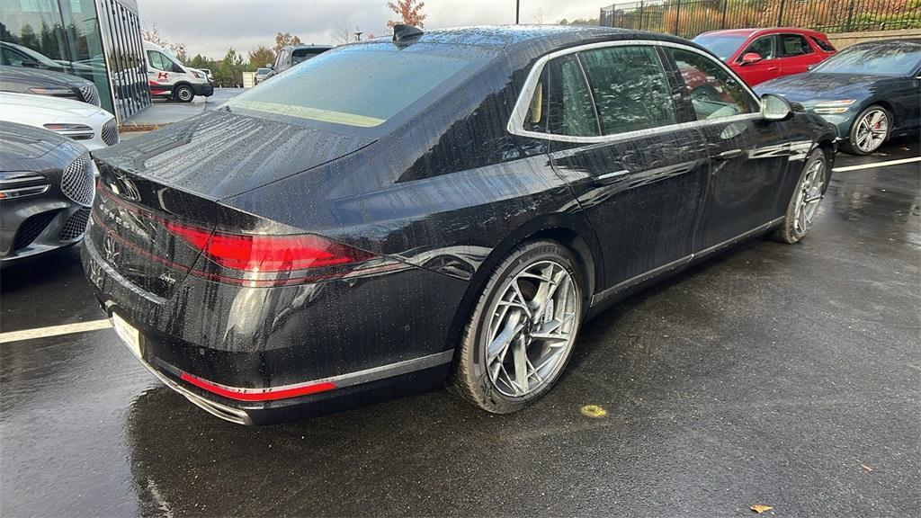 new 2025 Genesis G90 car, priced at $92,483