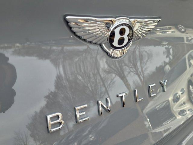 new 2023 Bentley Bentayga Hybrid car, priced at $247,515