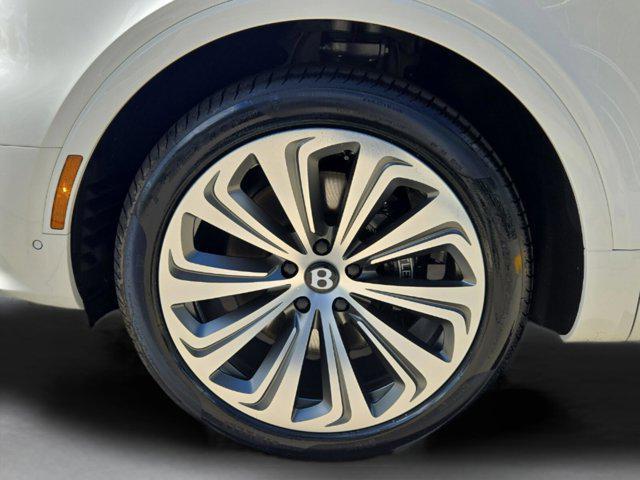 new 2025 Bentley Bentayga car, priced at $268,075