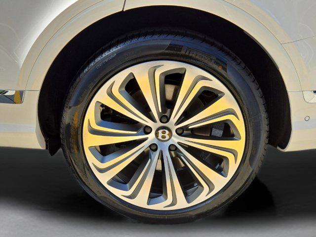 new 2025 Bentley Bentayga car, priced at $268,075