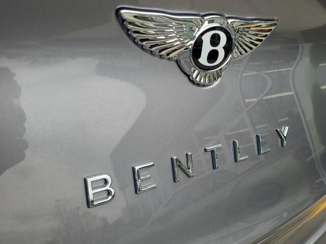 new 2024 Bentley Bentayga Hybrid car, priced at $253,420