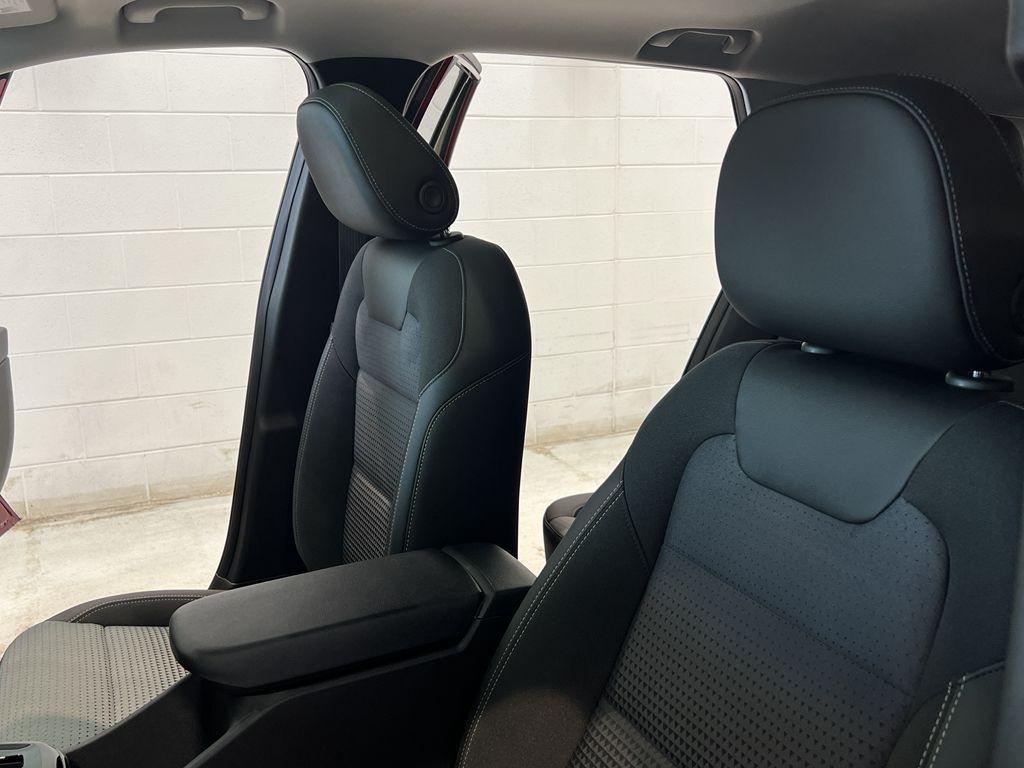 new 2025 Chevrolet Trax car, priced at $25,380