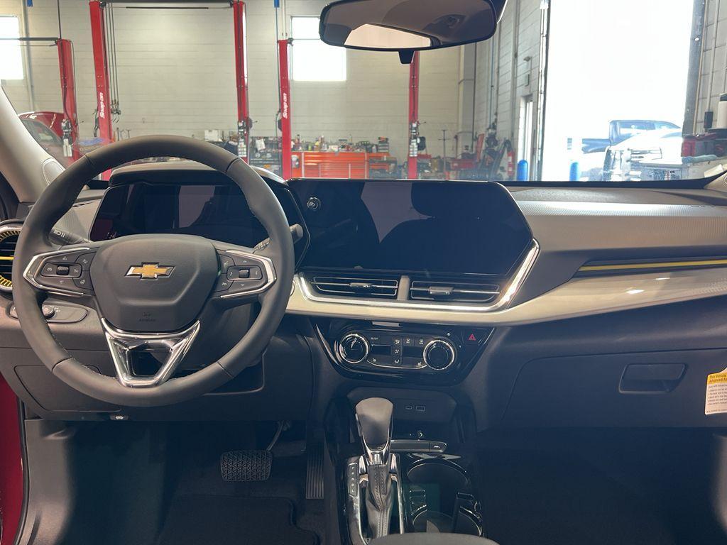 new 2025 Chevrolet Trax car, priced at $25,380