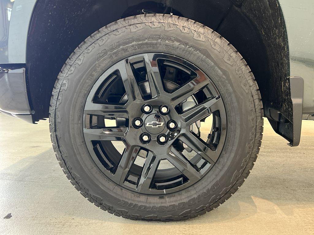 new 2025 Chevrolet Silverado 1500 car, priced at $63,985