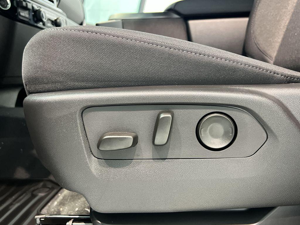 new 2025 Chevrolet Silverado 1500 car, priced at $52,595