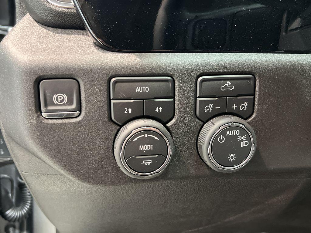 new 2025 Chevrolet Silverado 1500 car, priced at $52,595