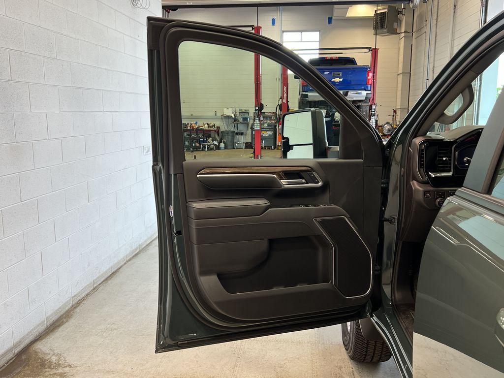 new 2025 Chevrolet Silverado 2500 car, priced at $64,690