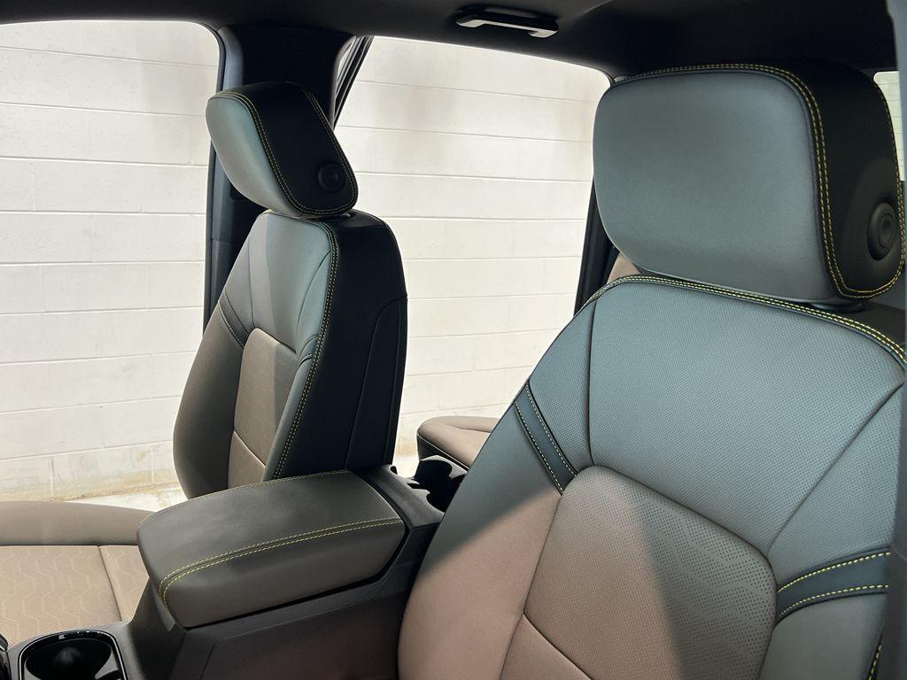 new 2025 Chevrolet Colorado car, priced at $53,190