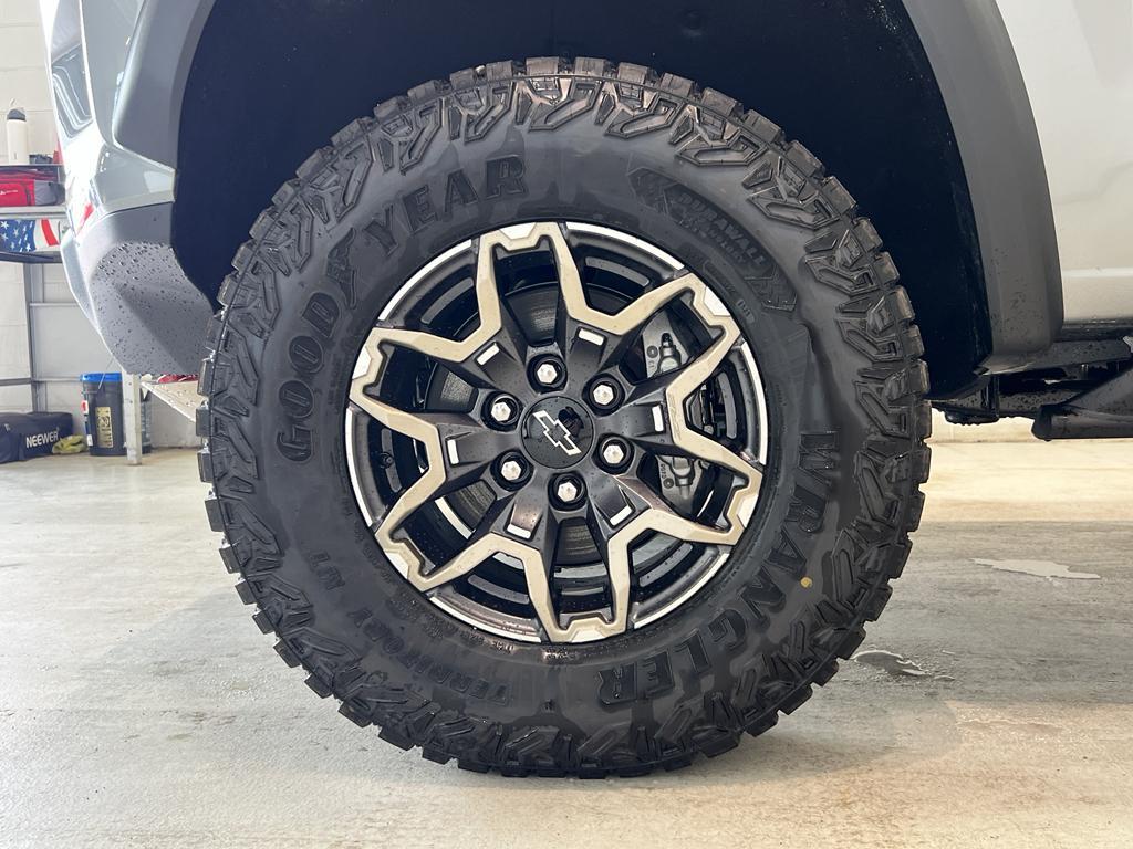 new 2025 Chevrolet Colorado car, priced at $53,190