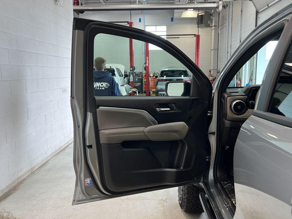 new 2025 Chevrolet Colorado car, priced at $53,190