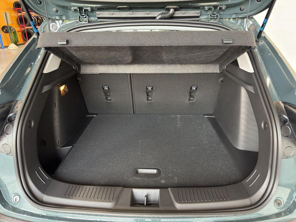 new 2025 Chevrolet Trax car