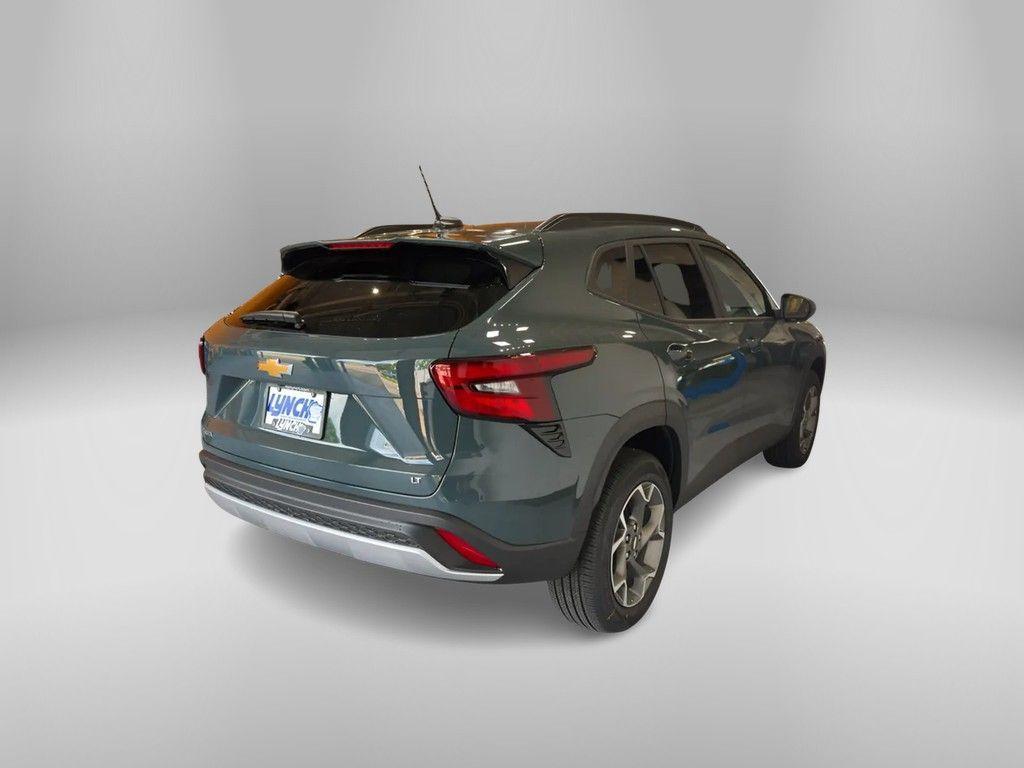 new 2025 Chevrolet Trax car