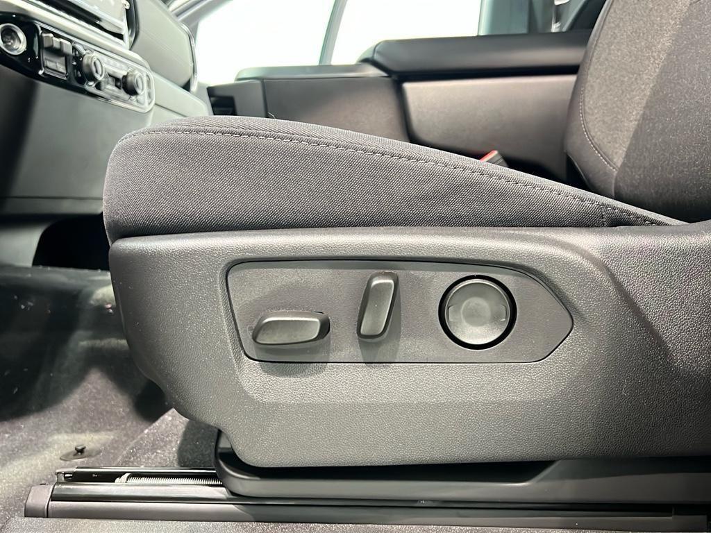 new 2025 Chevrolet Silverado 1500 car, priced at $49,995