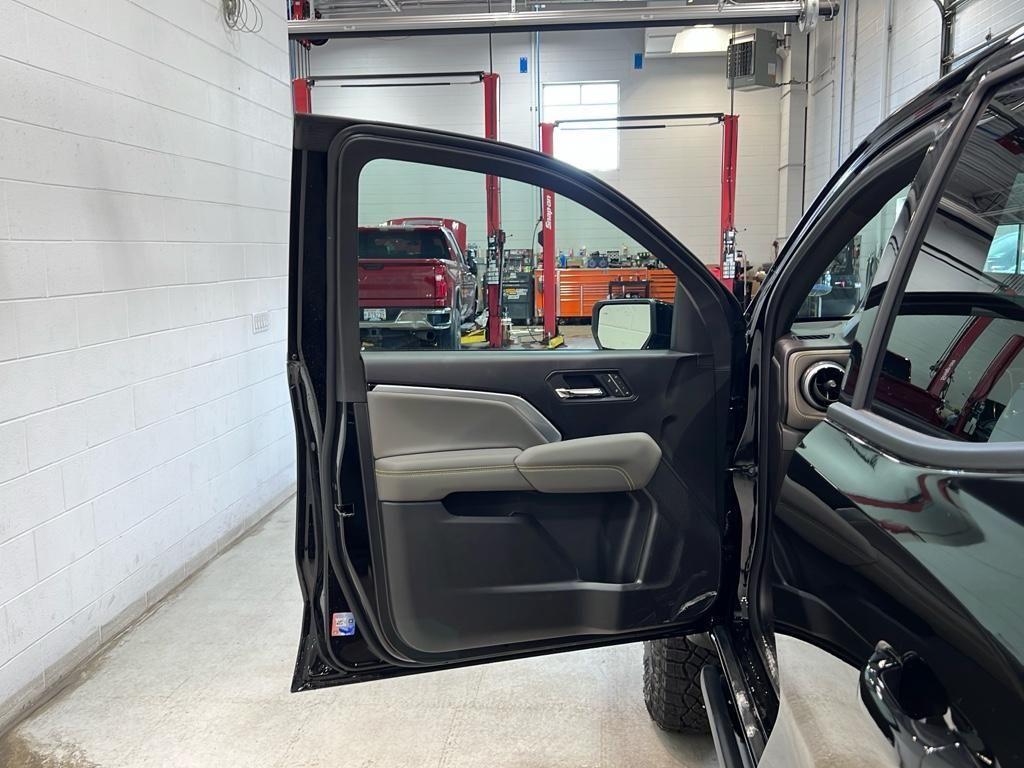 new 2025 Chevrolet Colorado car, priced at $54,090
