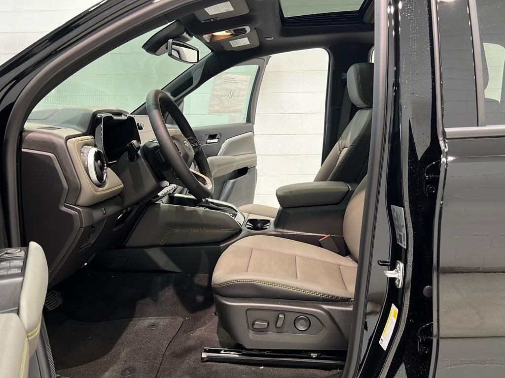 new 2025 Chevrolet Colorado car, priced at $54,090