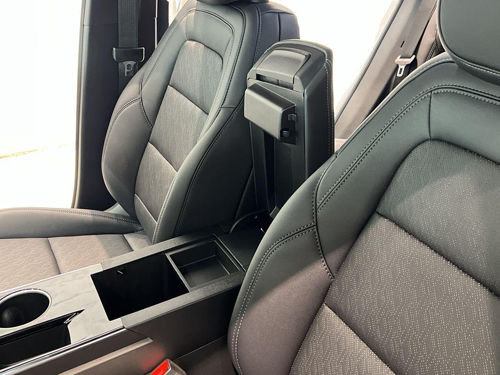 new 2026 Chevrolet Equinox car, priced at $35,585