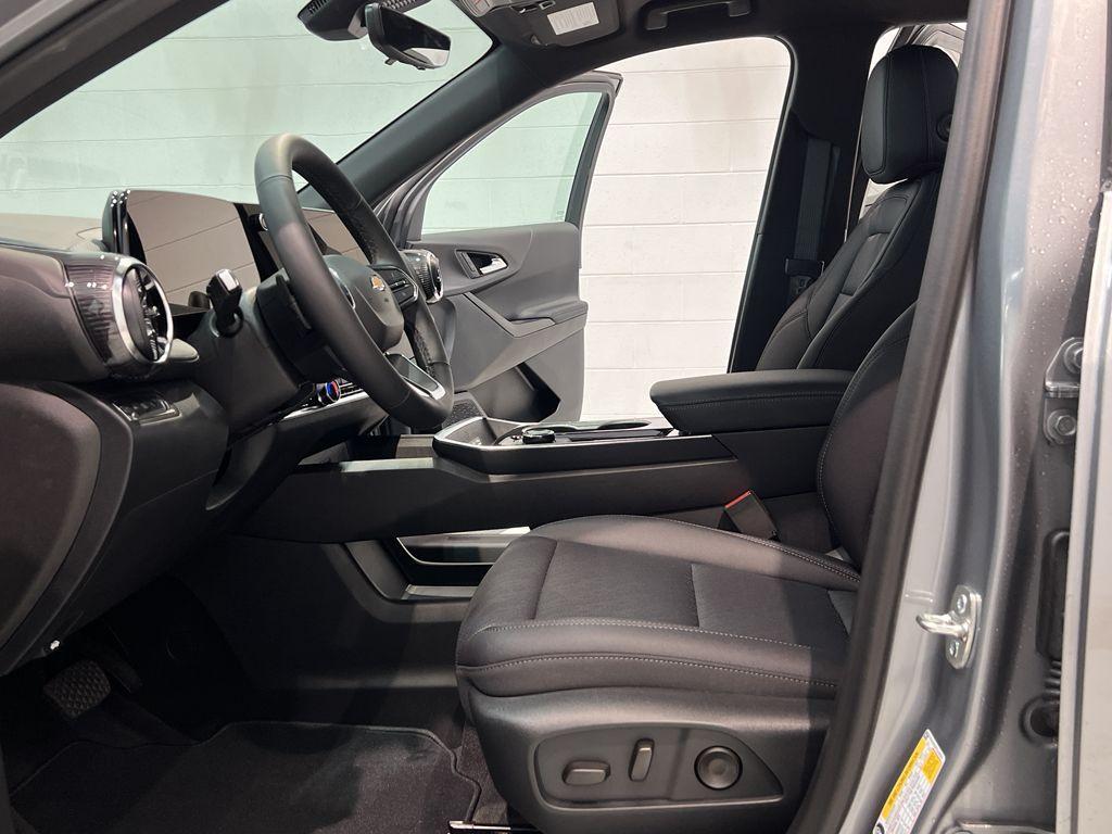 new 2026 Chevrolet Equinox car, priced at $35,585