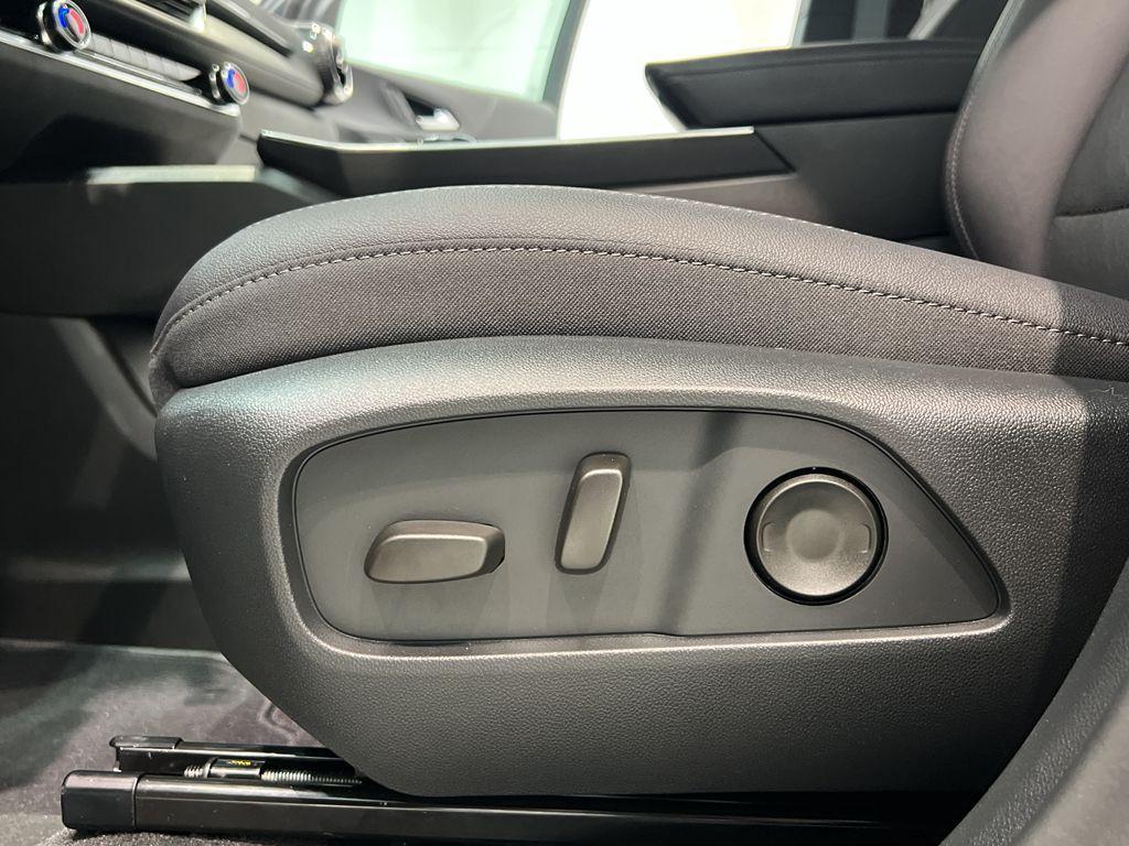 new 2026 Chevrolet Equinox car, priced at $35,585
