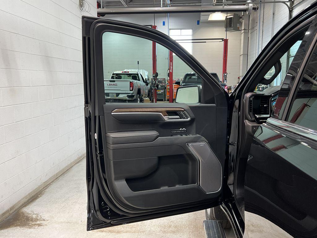 new 2025 Chevrolet Silverado 1500 car, priced at $72,455