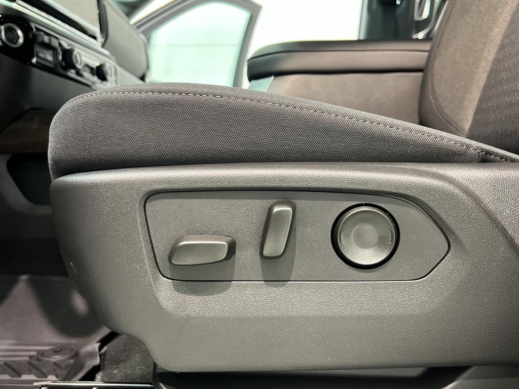 new 2025 Chevrolet Silverado 2500 car, priced at $65,710