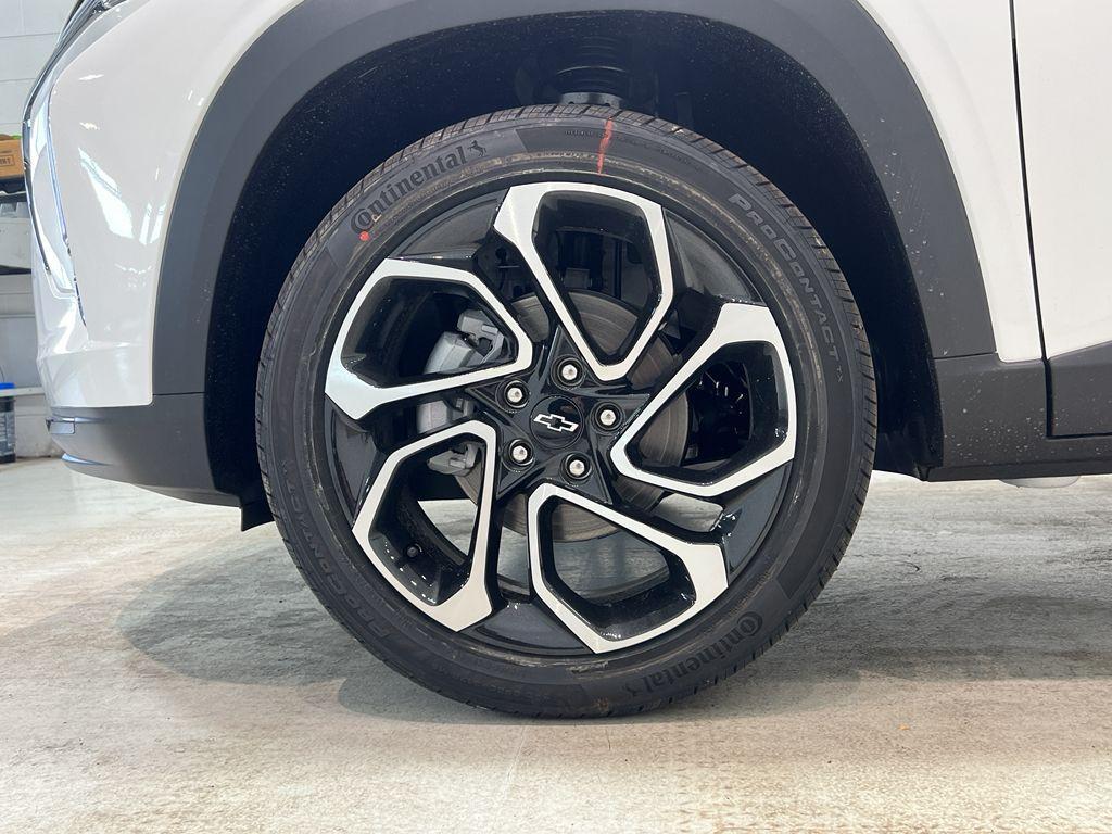 new 2025 Chevrolet Trax car, priced at $26,690