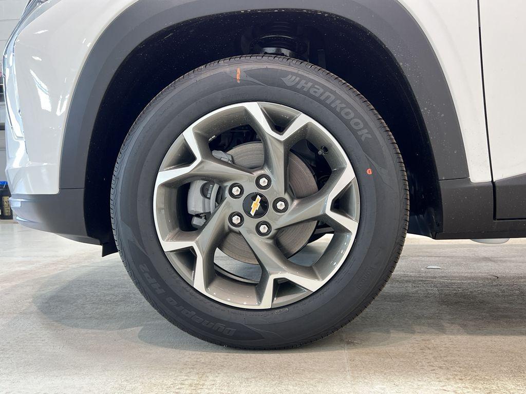 new 2025 Chevrolet Trax car, priced at $25,660