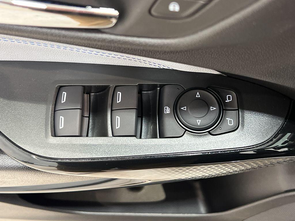 new 2025 Chevrolet Trax car, priced at $25,660