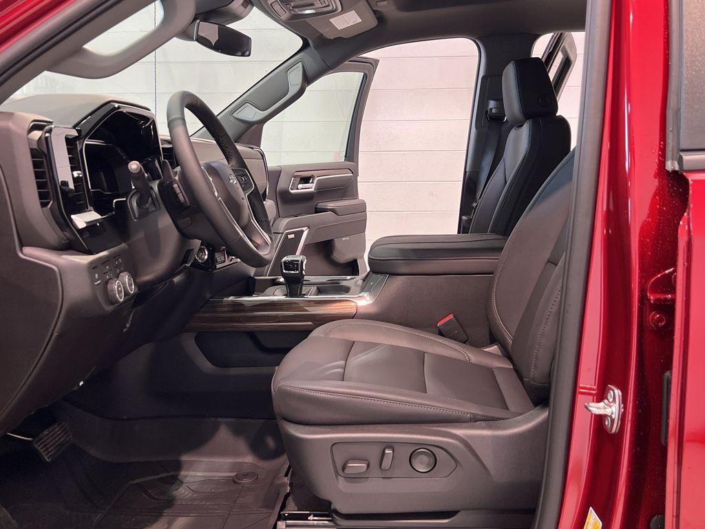 new 2025 Chevrolet Silverado 1500 car, priced at $61,740