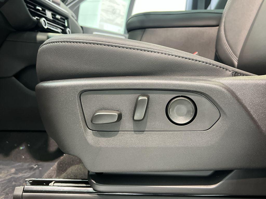 new 2025 Chevrolet Suburban car, priced at $79,210