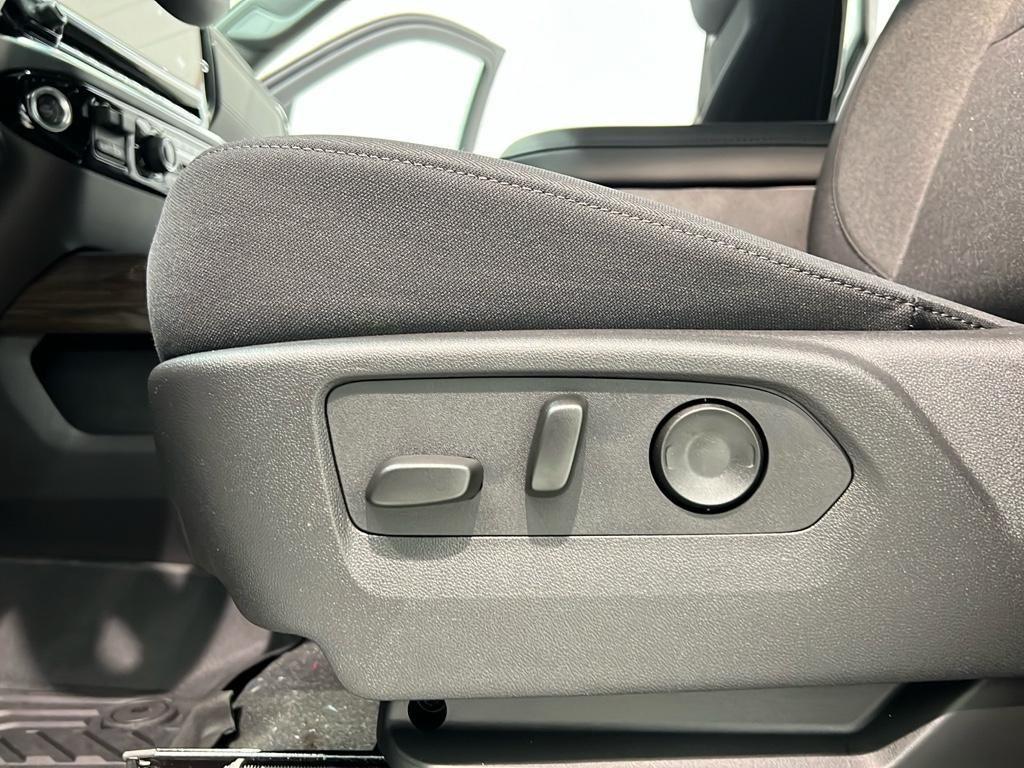 new 2025 Chevrolet Silverado 2500 car, priced at $64,150
