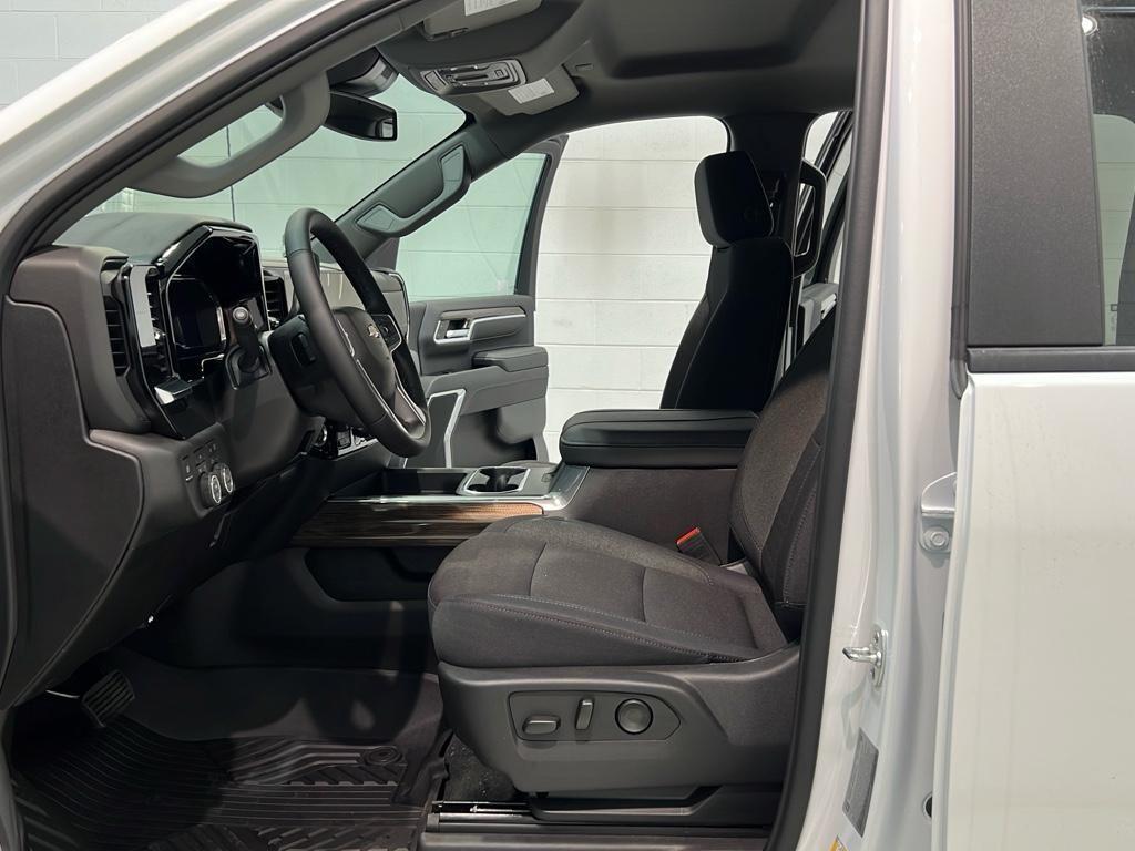 new 2025 Chevrolet Silverado 2500 car, priced at $64,150