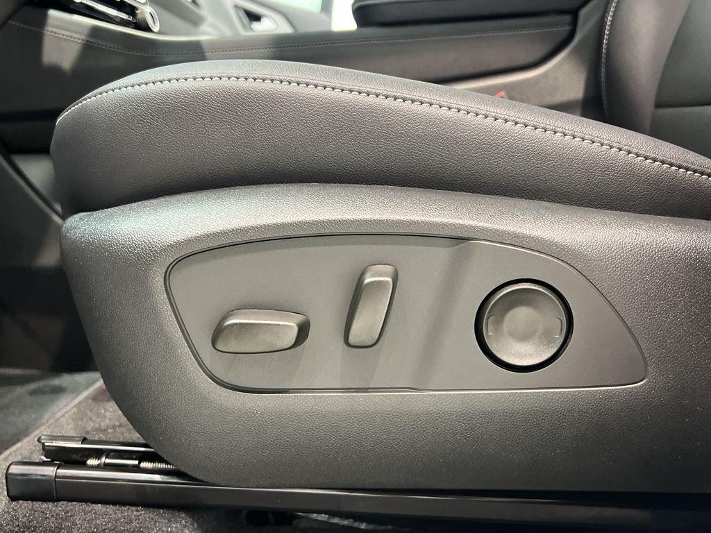 new 2026 Chevrolet Traverse car, priced at $50,965