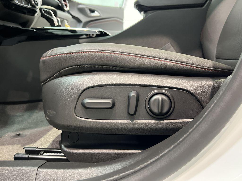new 2025 Chevrolet Trax car, priced at $27,835