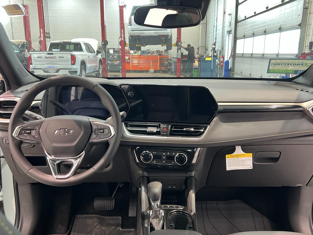 new 2025 Chevrolet TrailBlazer car, priced at $34,105