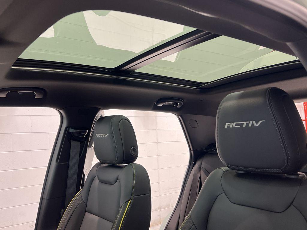 new 2025 Chevrolet TrailBlazer car, priced at $34,105