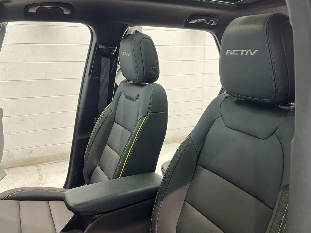 new 2025 Chevrolet TrailBlazer car, priced at $34,105