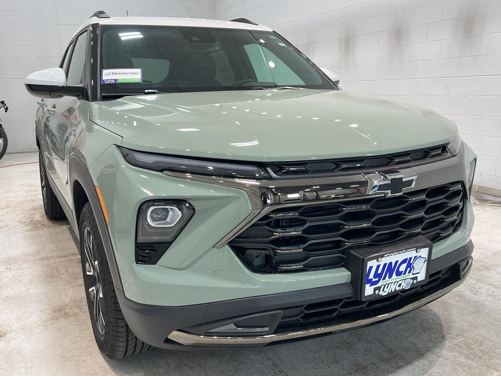 new 2025 Chevrolet TrailBlazer car, priced at $34,105
