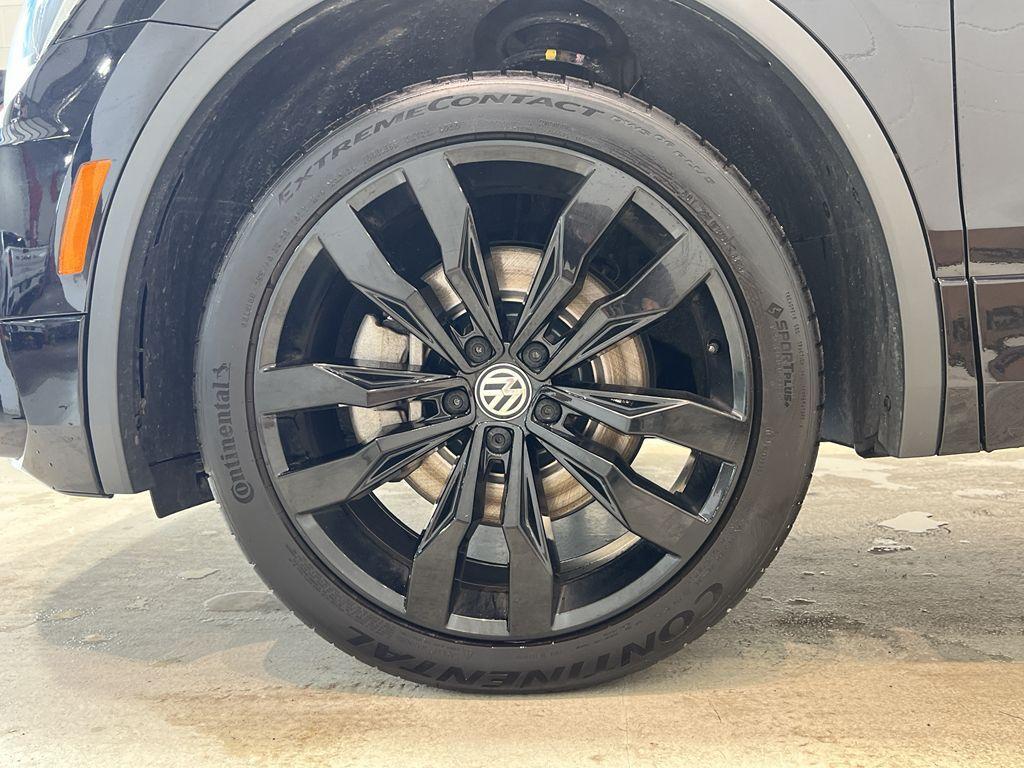 used 2021 Volkswagen Tiguan car, priced at $19,595