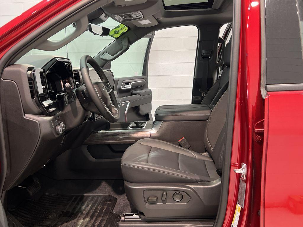 new 2025 Chevrolet Silverado 2500 car, priced at $82,890
