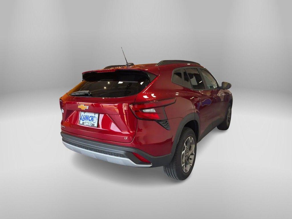 new 2025 Chevrolet Trax car