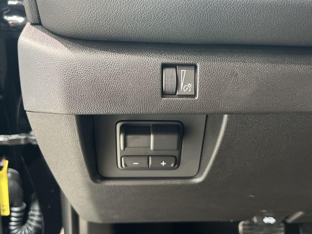 new 2025 Chevrolet Colorado car, priced at $45,075