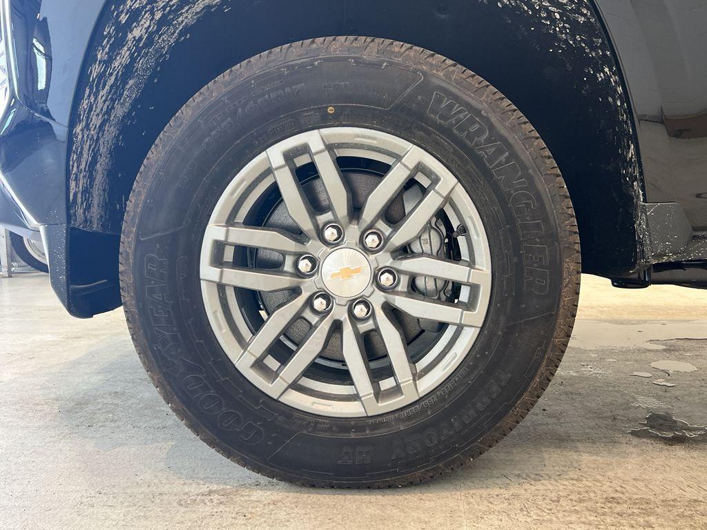 new 2025 Chevrolet Colorado car, priced at $45,075